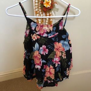 Hollister Floral Crop Top - Ruffled